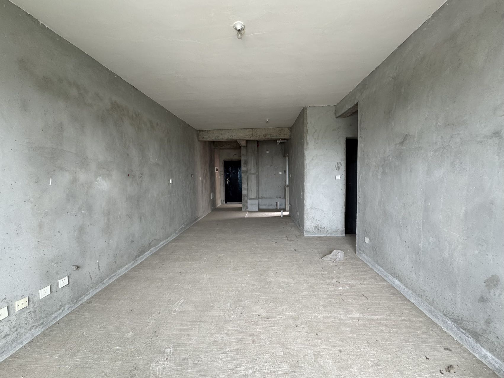 绵阳三汇英郡，4室2厅2卫，96㎡，毛坯，售价110万 绵阳二手房