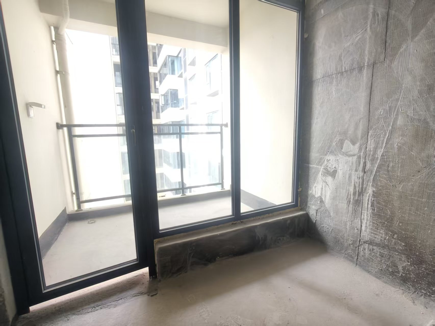 绵阳状元府邸，3室2厅1卫，93.53㎡，毛坯，售价96万 绵阳二手房