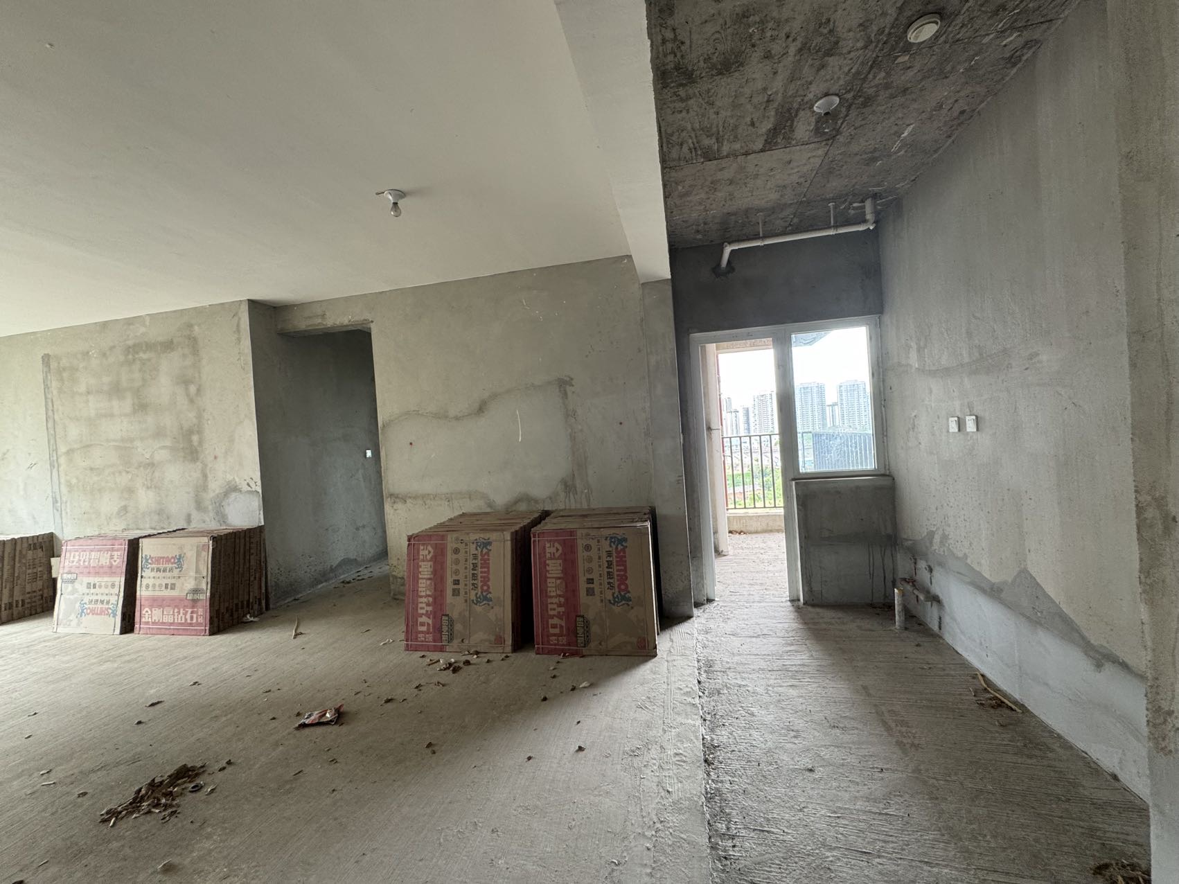 绵阳三汇英郡，4室2厅2卫，126.78㎡，毛坯，售价111万 绵阳二手房