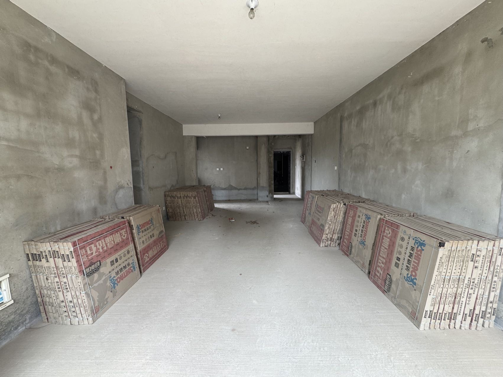 绵阳三汇英郡，4室2厅2卫，126.78㎡，毛坯，售价111万 绵阳二手房