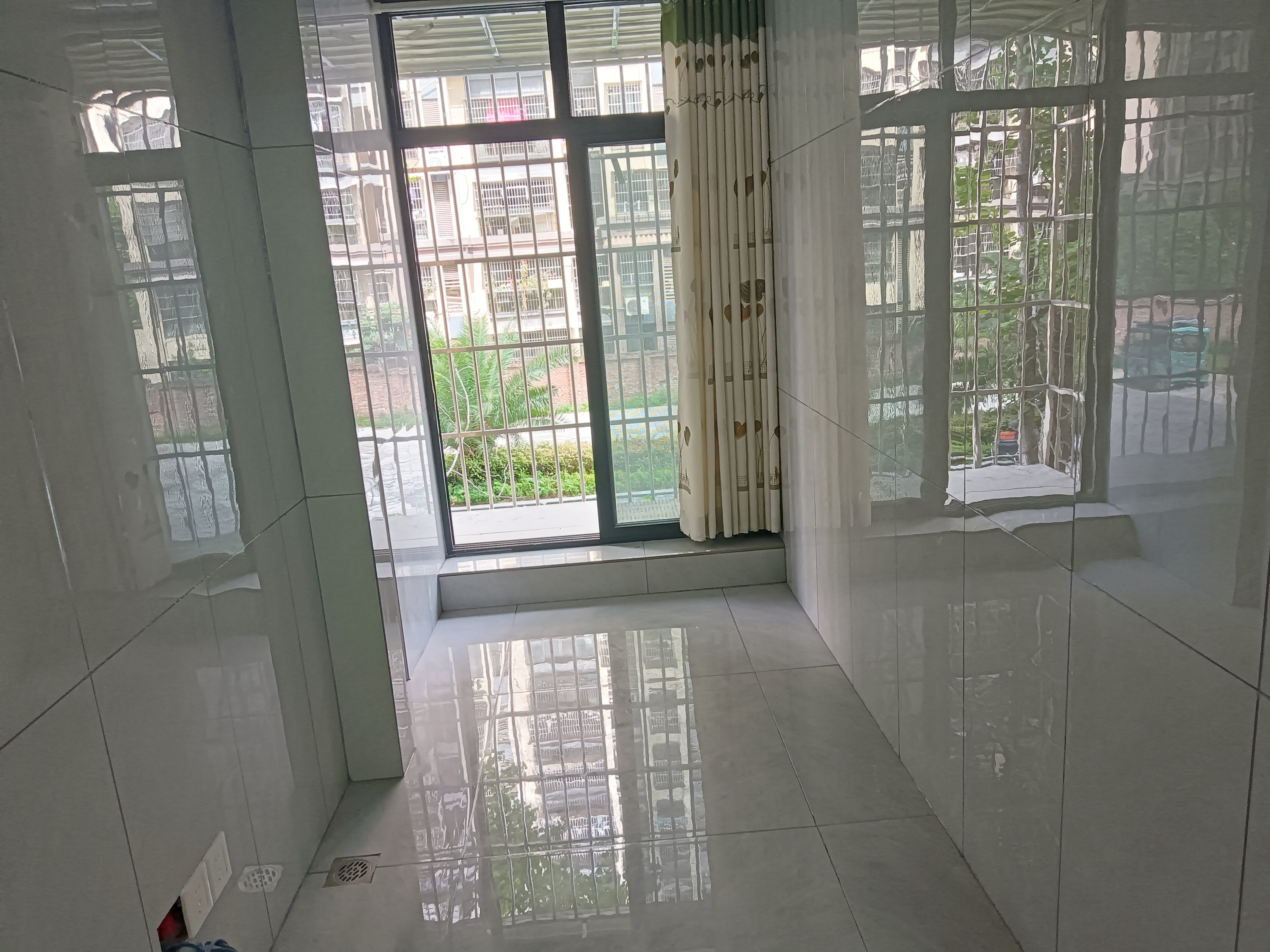 绵阳城南壹号B区，2室2厅1卫，68.84㎡，普装，租金1000.00元/月 绵阳租房