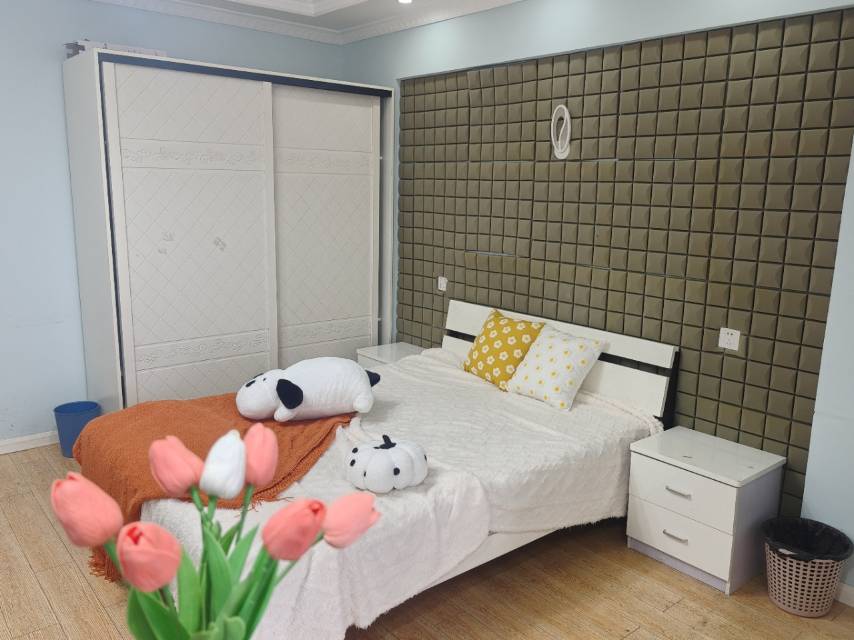 绵阳冠城一品，1室1厅1卫，42㎡，租金1400元/月 绵阳租房