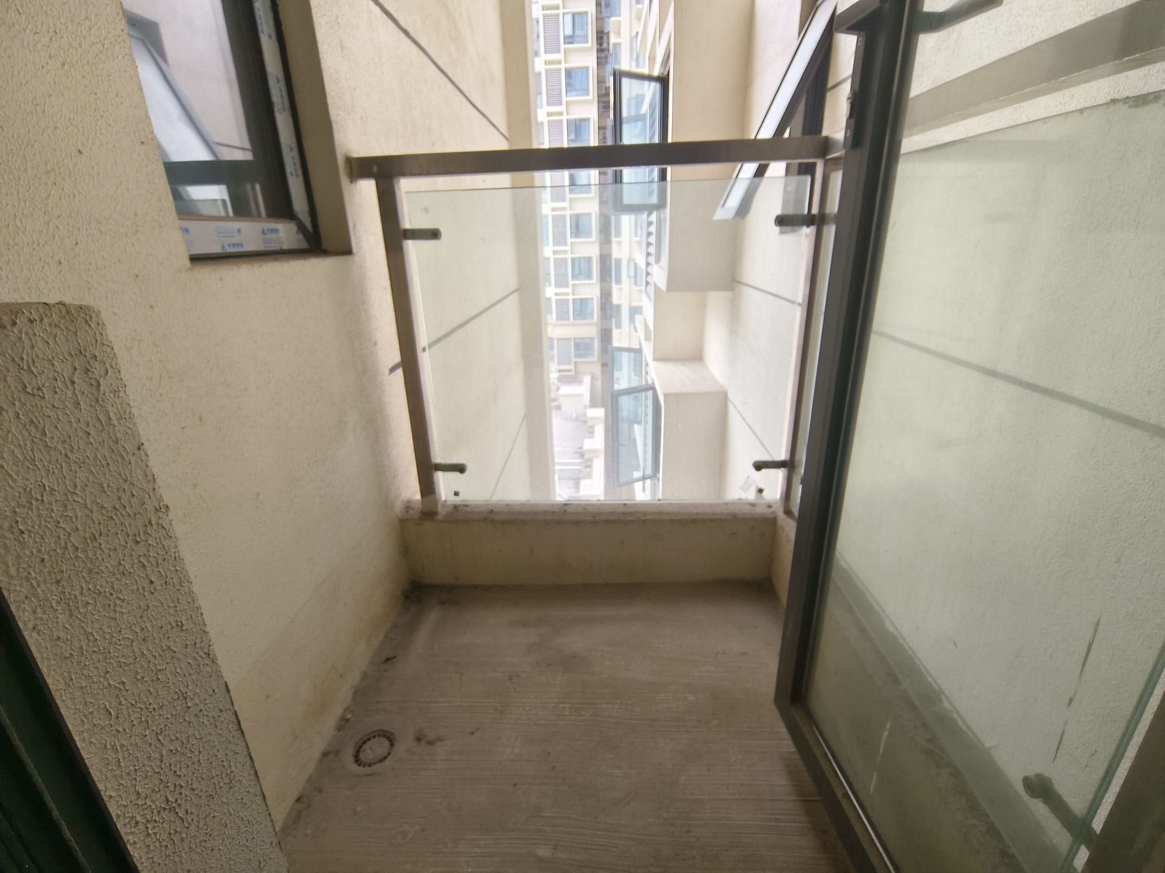 绵阳万达天澜（三期），3室2厅1卫，88.93㎡，毛坯，售价69万 绵阳二手房