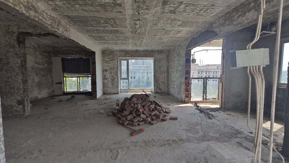 绵阳辰兴优山美郡，4室2厅2卫，130.00㎡，毛坯，售价91万 绵阳二手房