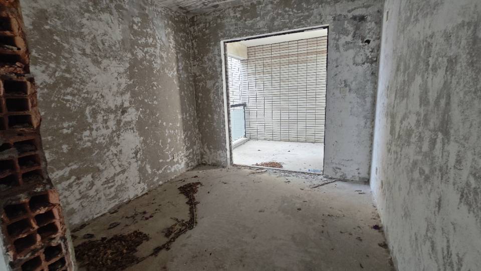 绵阳辰兴优山美郡，4室2厅2卫，130.00㎡，毛坯，售价91万 绵阳二手房