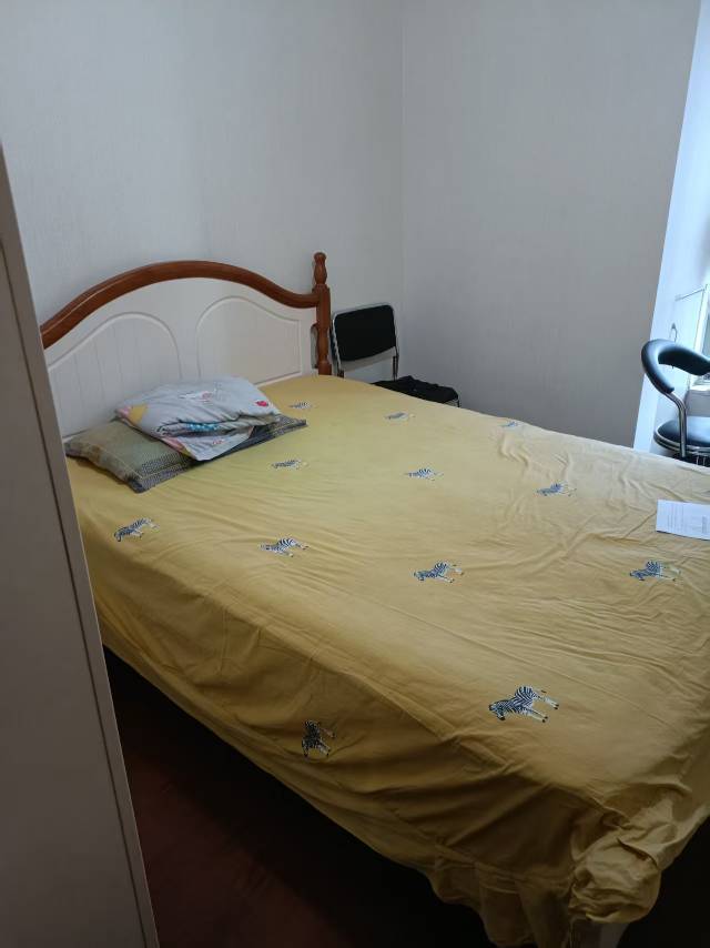 绵阳安州区 银都宝座三期 精装大三室 拎包入住看房方便 价格可谈 绵阳二手房