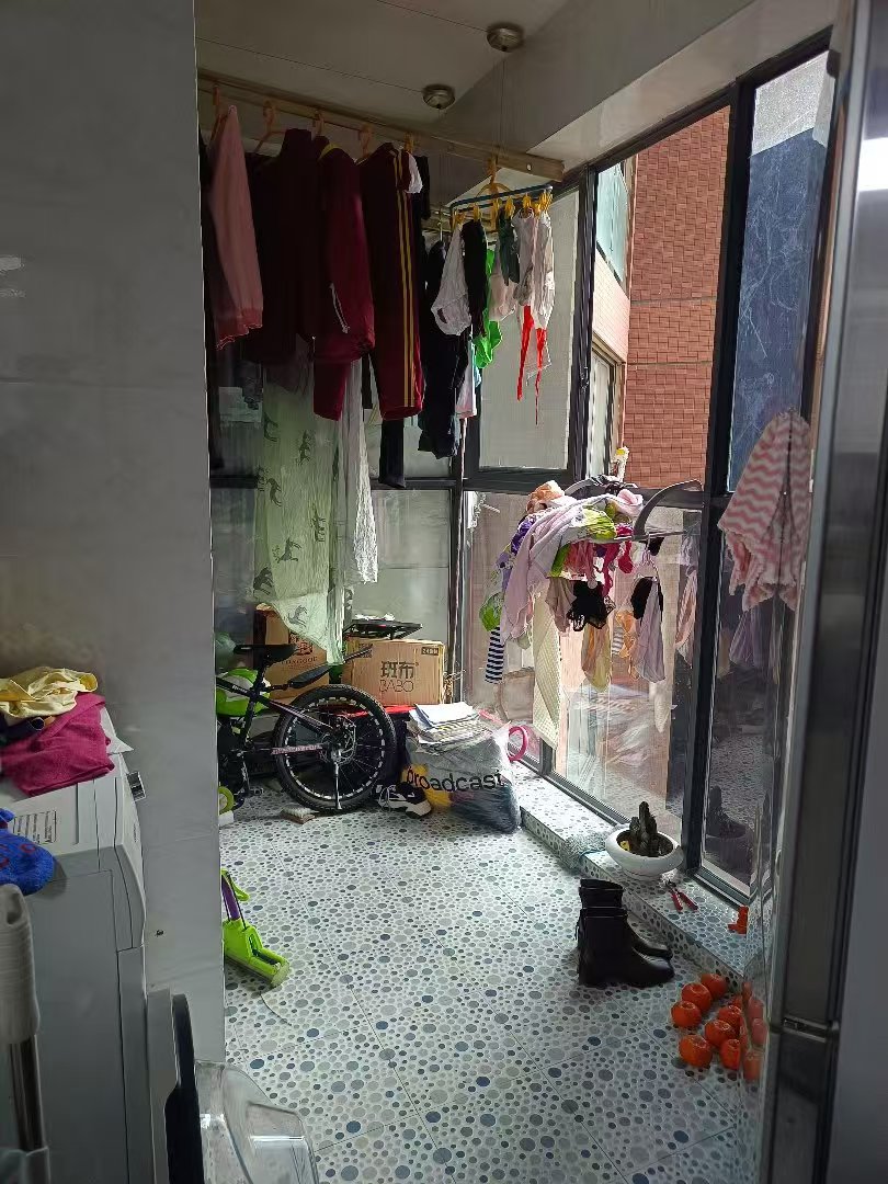 绵阳奥林春天二期，3室2厅1卫，95.00㎡，精装，售价91.5万 绵阳二手房
