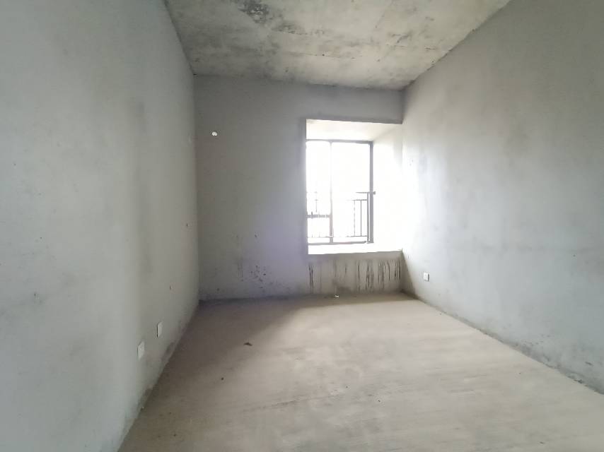 绵阳兴发·铂金华府，3室2厅2卫，109㎡，售价59.8万 绵阳二手房