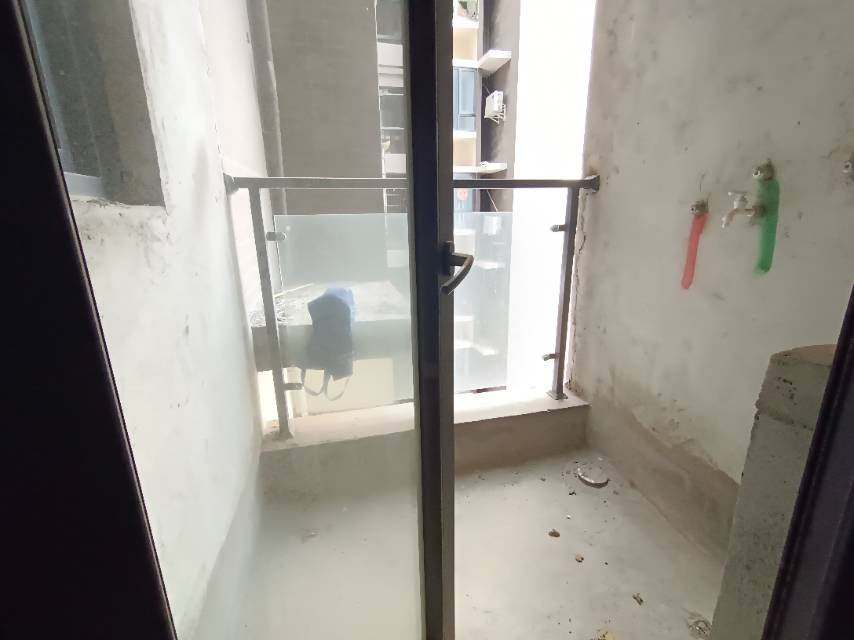 绵阳兴发·铂金华府，3室2厅2卫，109㎡，售价59.8万 绵阳二手房