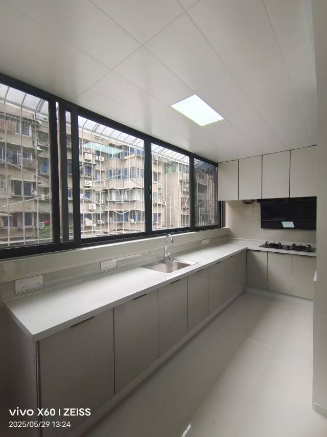 绵阳军转小区，3室2厅2卫，109㎡，售价59.8万 绵阳二手房