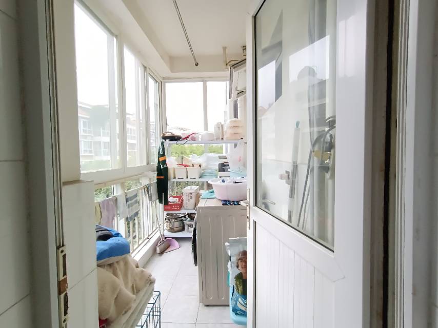 绵阳水韵丽都一期，3室2厅2卫，129.11㎡，售价56万 绵阳二手房