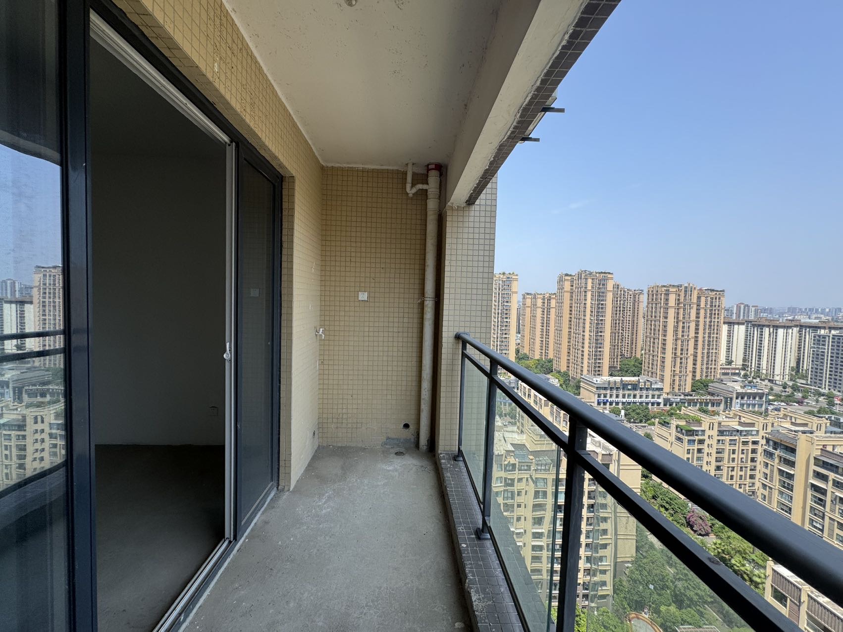 绵阳主卧配置衣帽间远眺三江美景带产权车位诚心出售 绵阳二手房