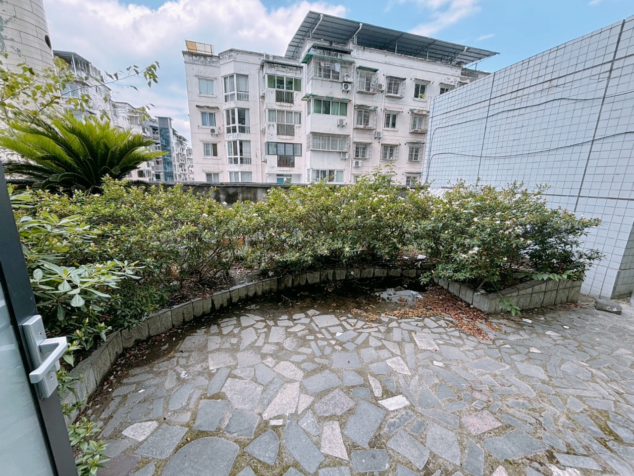 绵阳海棠花园，2室2厅1卫，65㎡，租金1450元/月 绵阳租房