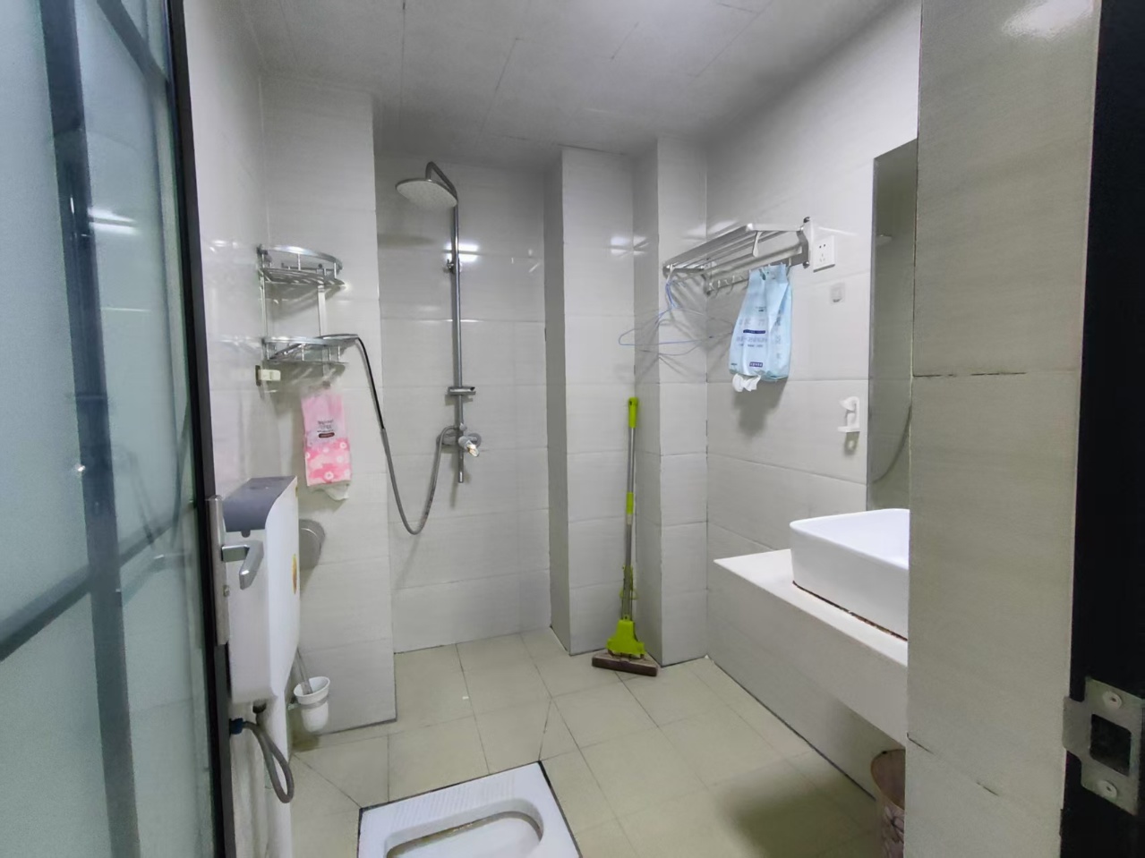 绵阳瑞阳首座，2室2厅1卫，80.00㎡，普装，租金1700.00元/月 绵阳租房