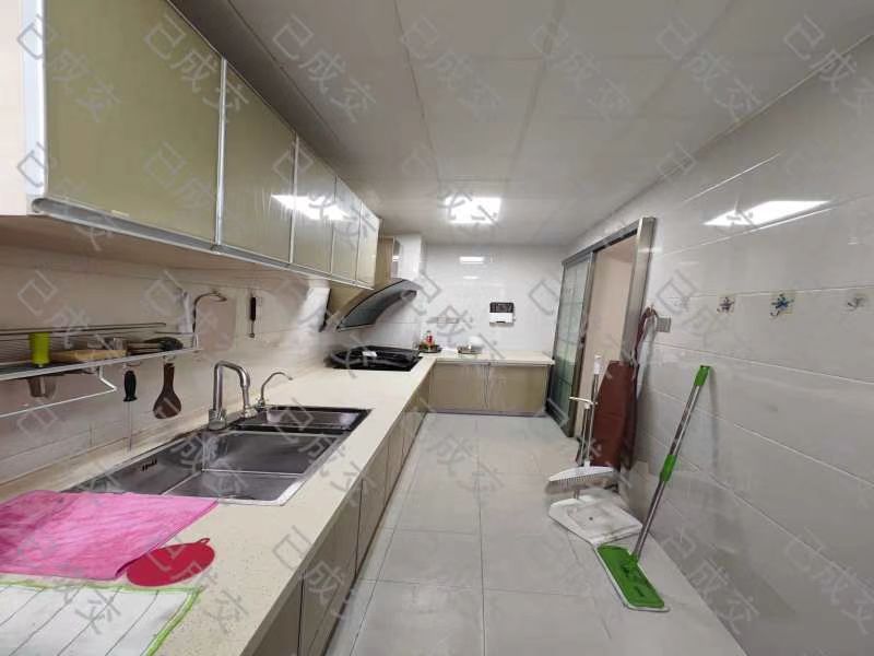 绵阳安州区 典汇国际 装修大两室 拎包入住 看房方便 绵阳租房
