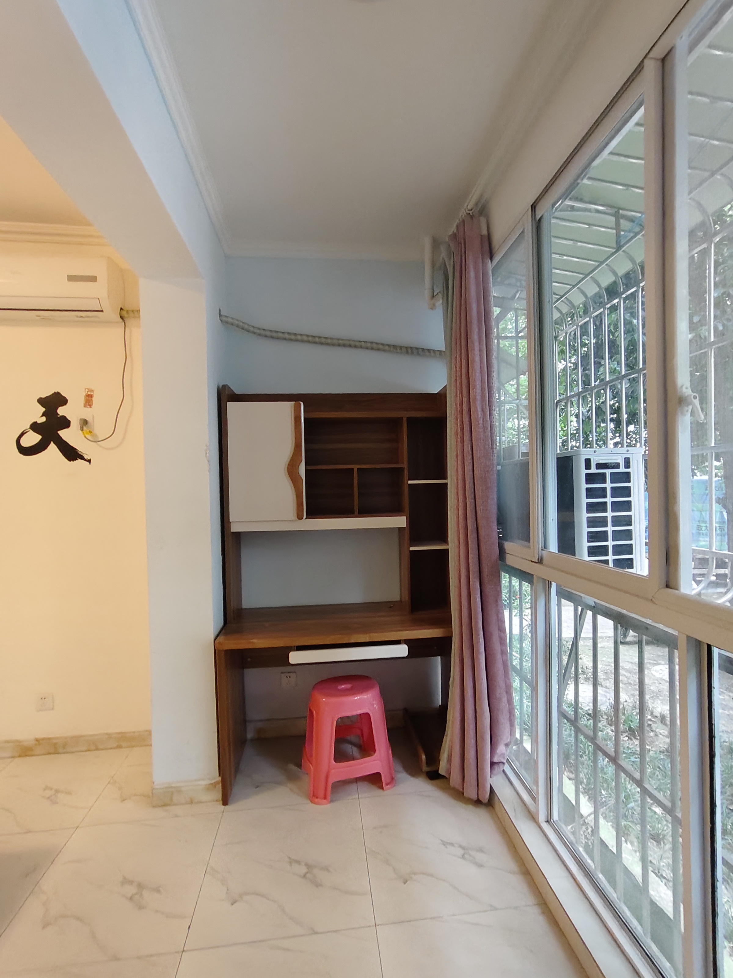 绵阳东辰阳光清华C区，5室2厅2卫，72㎡，精装，租金1600元/月 绵阳租房