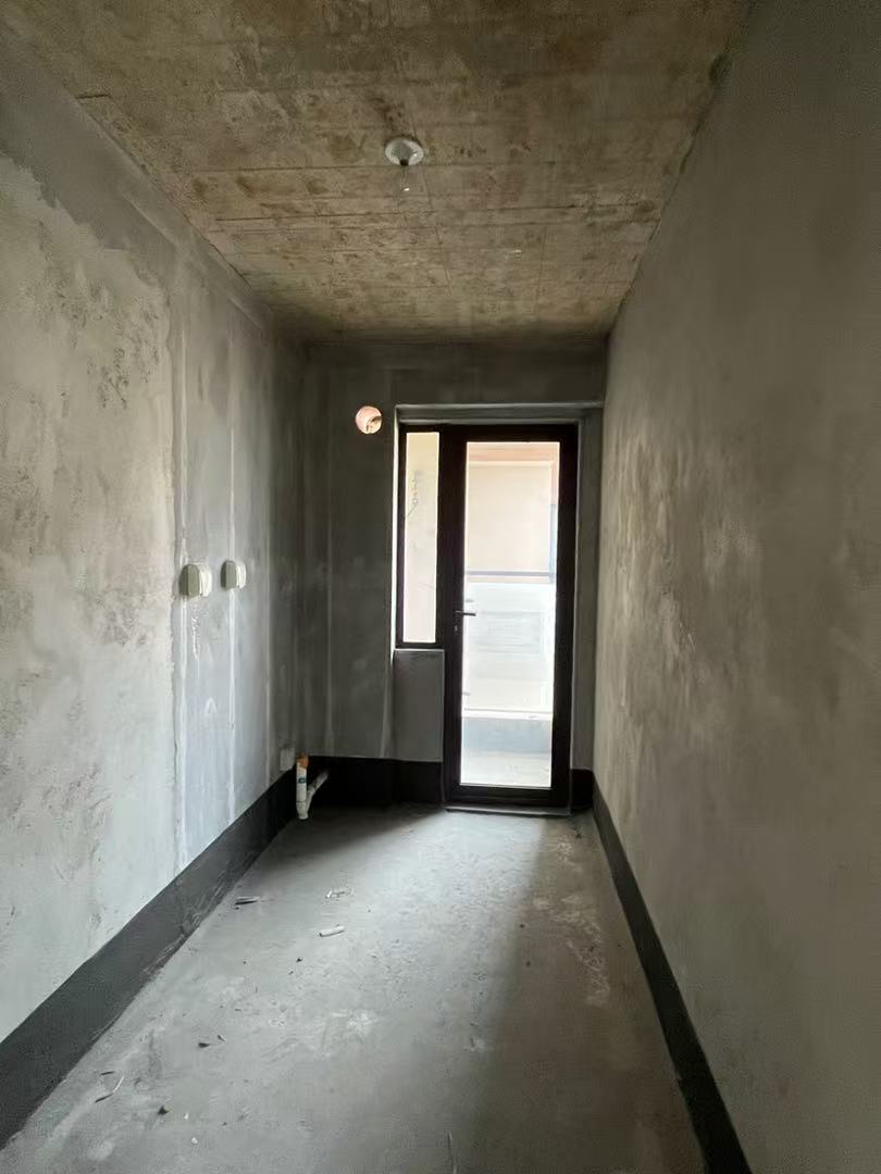 绵阳万达观澜（二期），3室2厅2卫，110㎡，租金1000元/月 绵阳租房