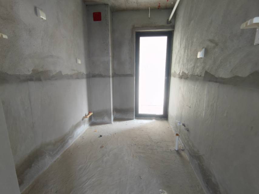 绵阳金湖庭院，3室2厅2卫，104㎡，毛坯，售价85万 绵阳二手房