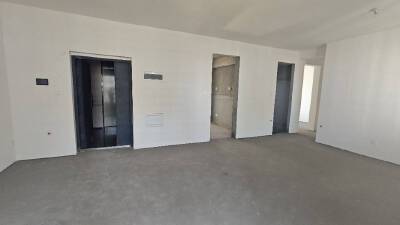 三阳揽境，4室2厅2卫，139.00㎡，毛坯，售价170万