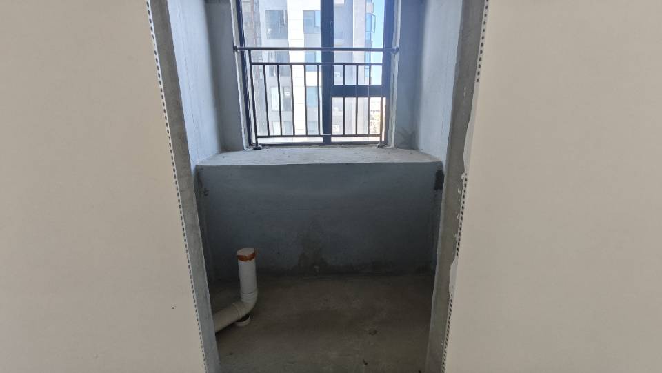 绵阳三阳揽境，3室2厅2卫，105㎡，毛坯，售价110万 绵阳二手房
