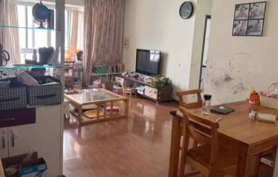 凯丽滨江，3室2厅1卫，99.42㎡，售价26.00万