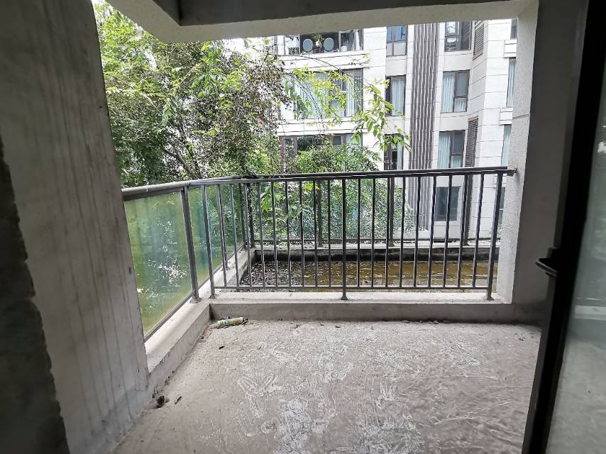 绵阳安州区 宏辰观澜府 清水大四室 看房房本 价格可谈 绵阳二手房