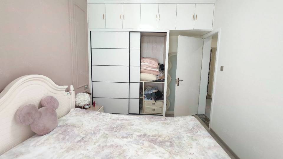 绵阳喜来公社，3室2厅2卫，110㎡，精装，售价110万 绵阳二手房