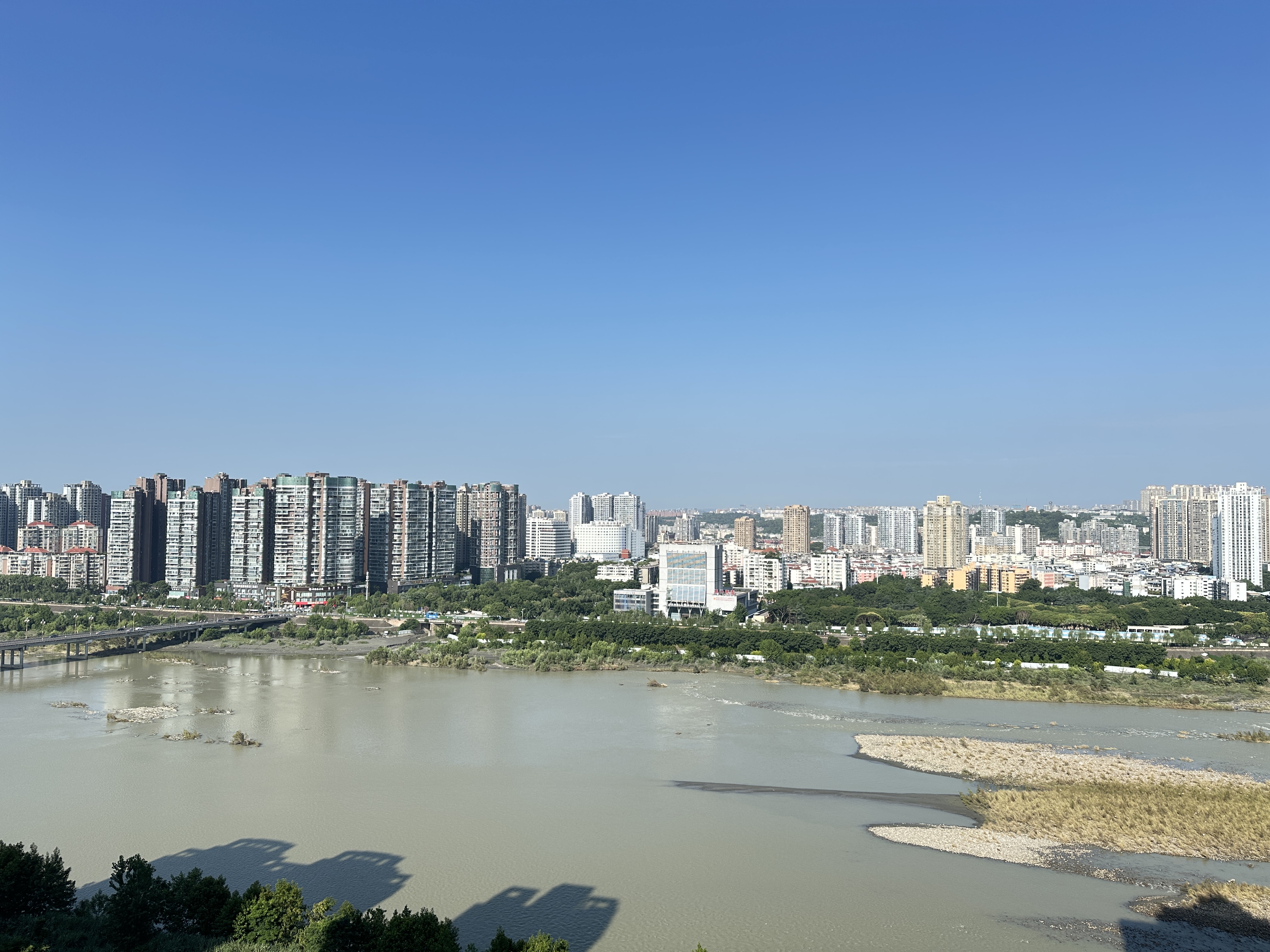 绵阳东原香屿，4室2厅2卫，112.00㎡，豪装，售价112.00万 绵阳二手房