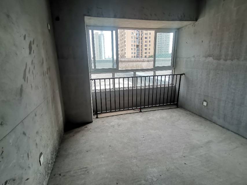 绵阳典汇国际，4室2厅2卫，110㎡，售价86万 绵阳二手房