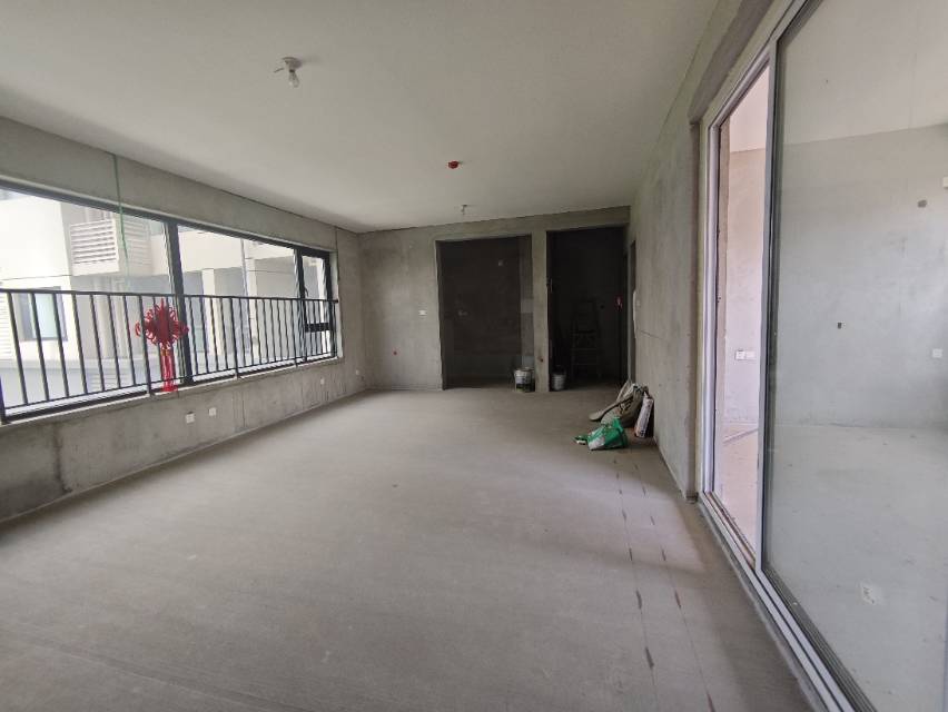 绵阳三汇四季公园，3室2厅2卫，95㎡，毛坯，售价85万 绵阳二手房
