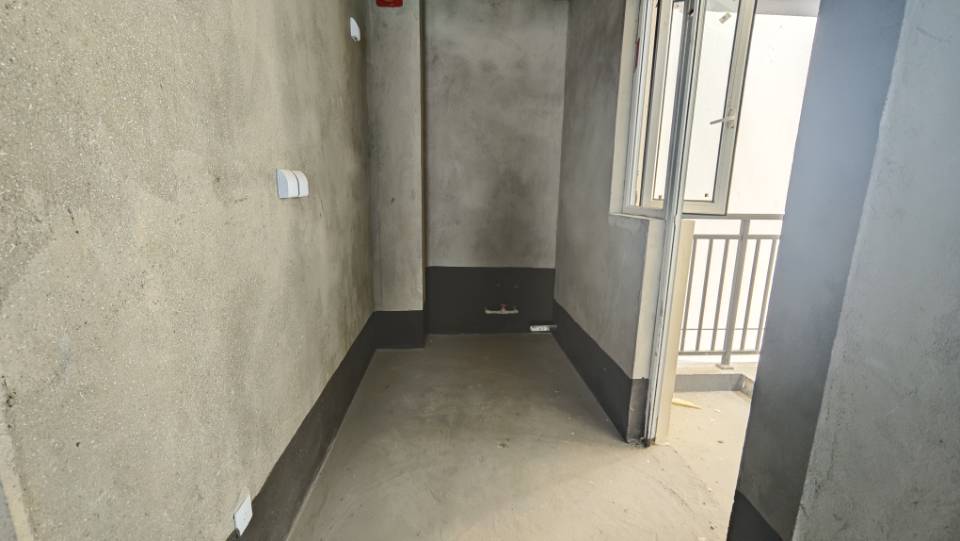 绵阳阳光云江樾，3室2厅1卫，89.00㎡，毛坯，售价46.00万 绵阳二手房