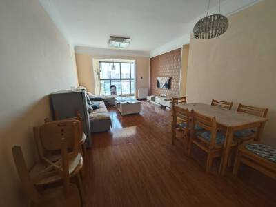 树高卡地亚A区，3室2厅1卫，87.00㎡，精装，租金1800.00元/月