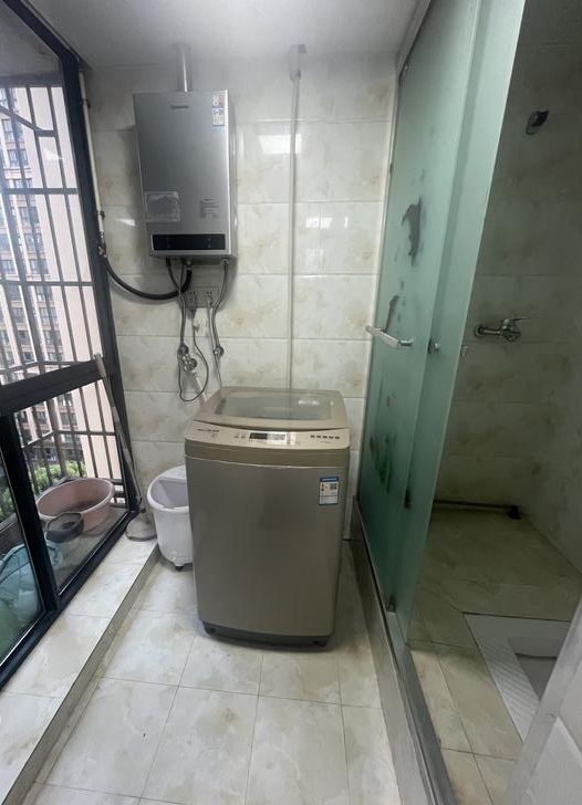 绵阳三汇玫瑰花城，3室2厅2卫，110㎡，租金2500元/月 绵阳租房