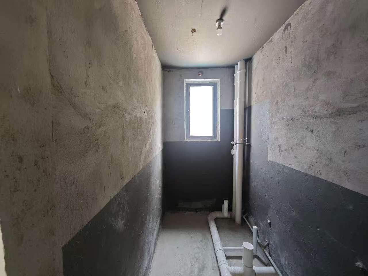 绵阳远大蔚蓝海岸二期，4室2厅2卫，181㎡，售价138万 绵阳二手房