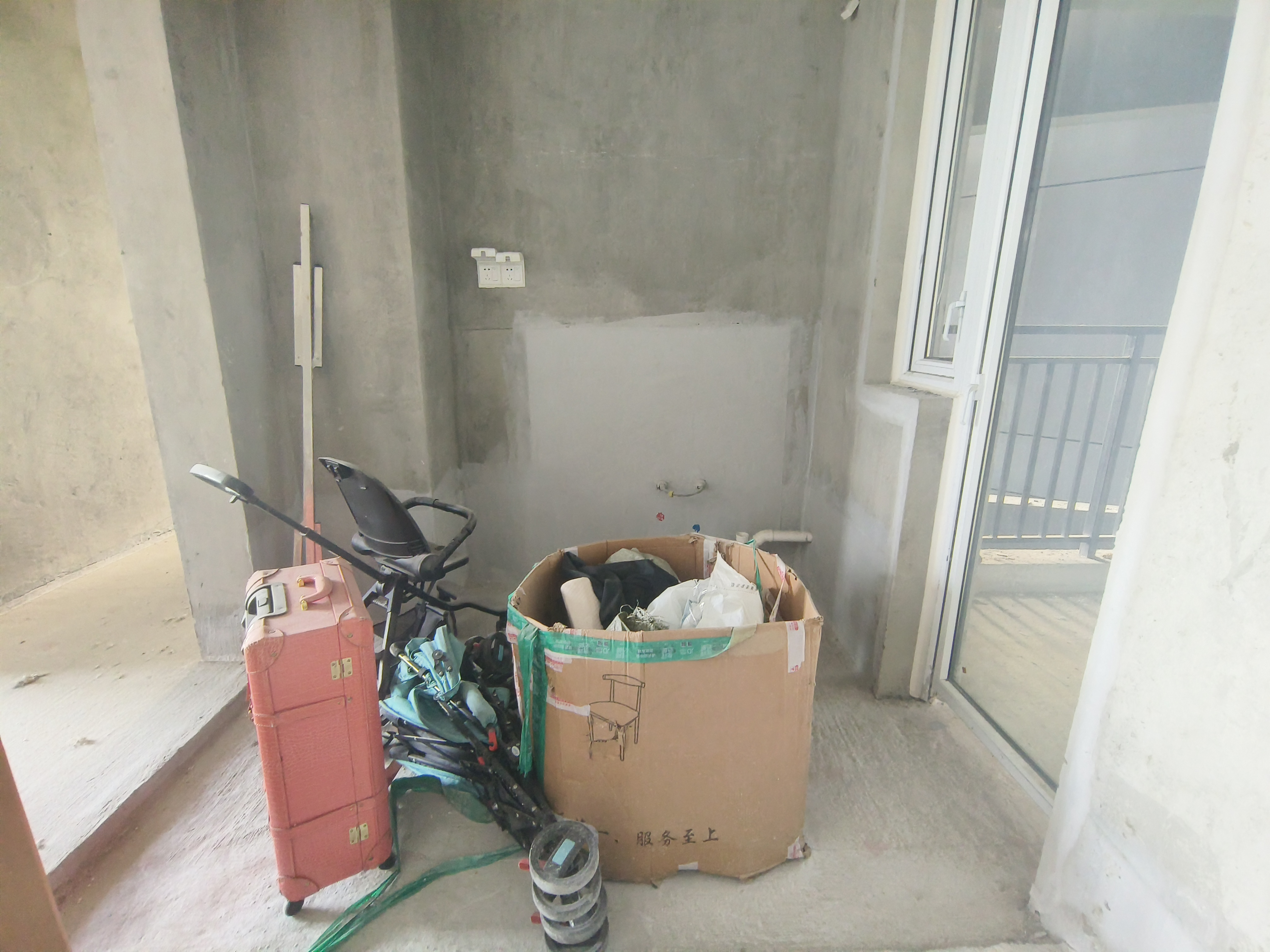绵阳三汇四季公园，3室2厅2卫，81.01㎡，毛坯，售价63万 绵阳二手房