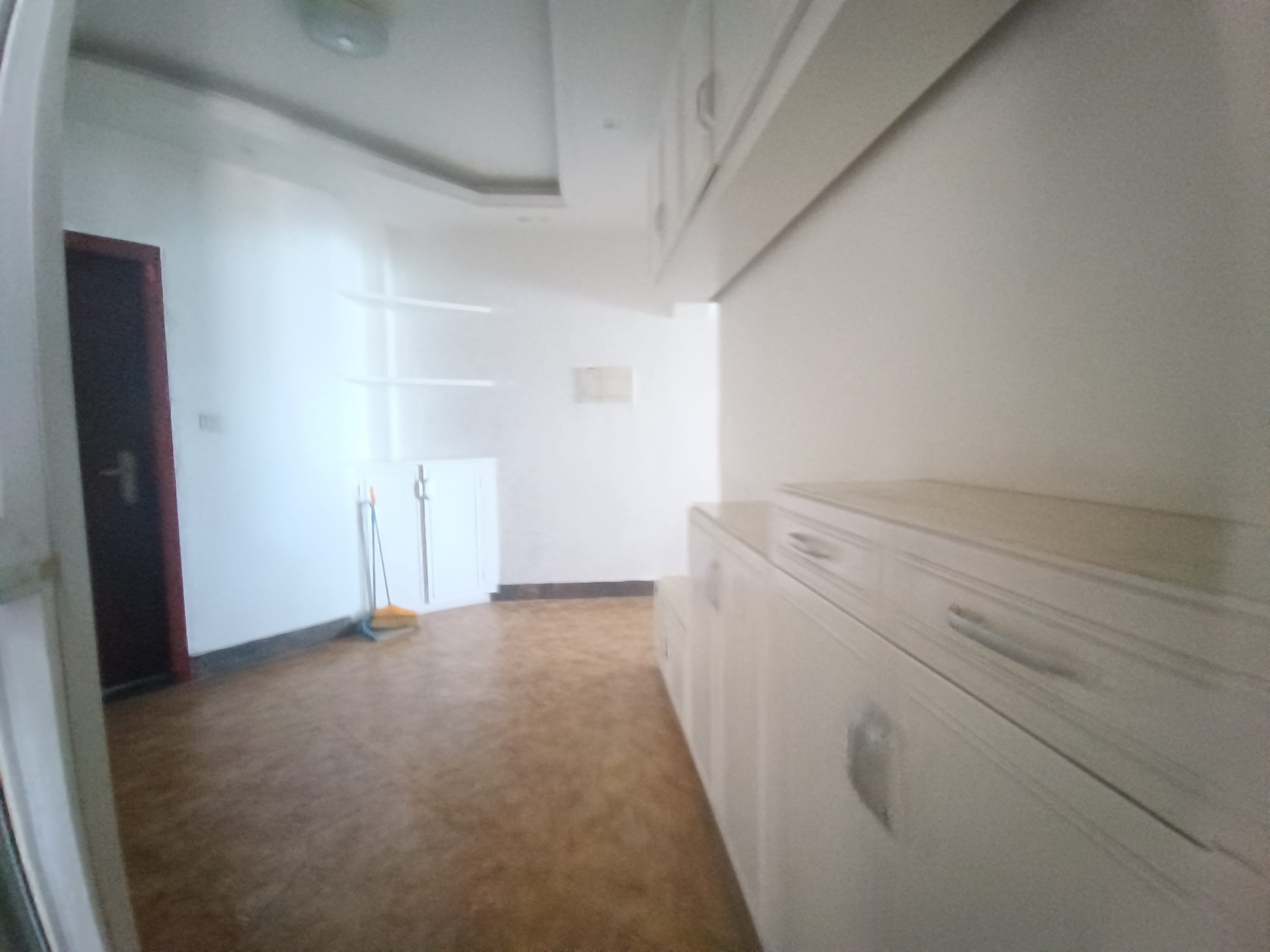 绵阳博雅海润广场，3室2厅2卫，101.53㎡，精装，租金1600.00元/月 绵阳租房