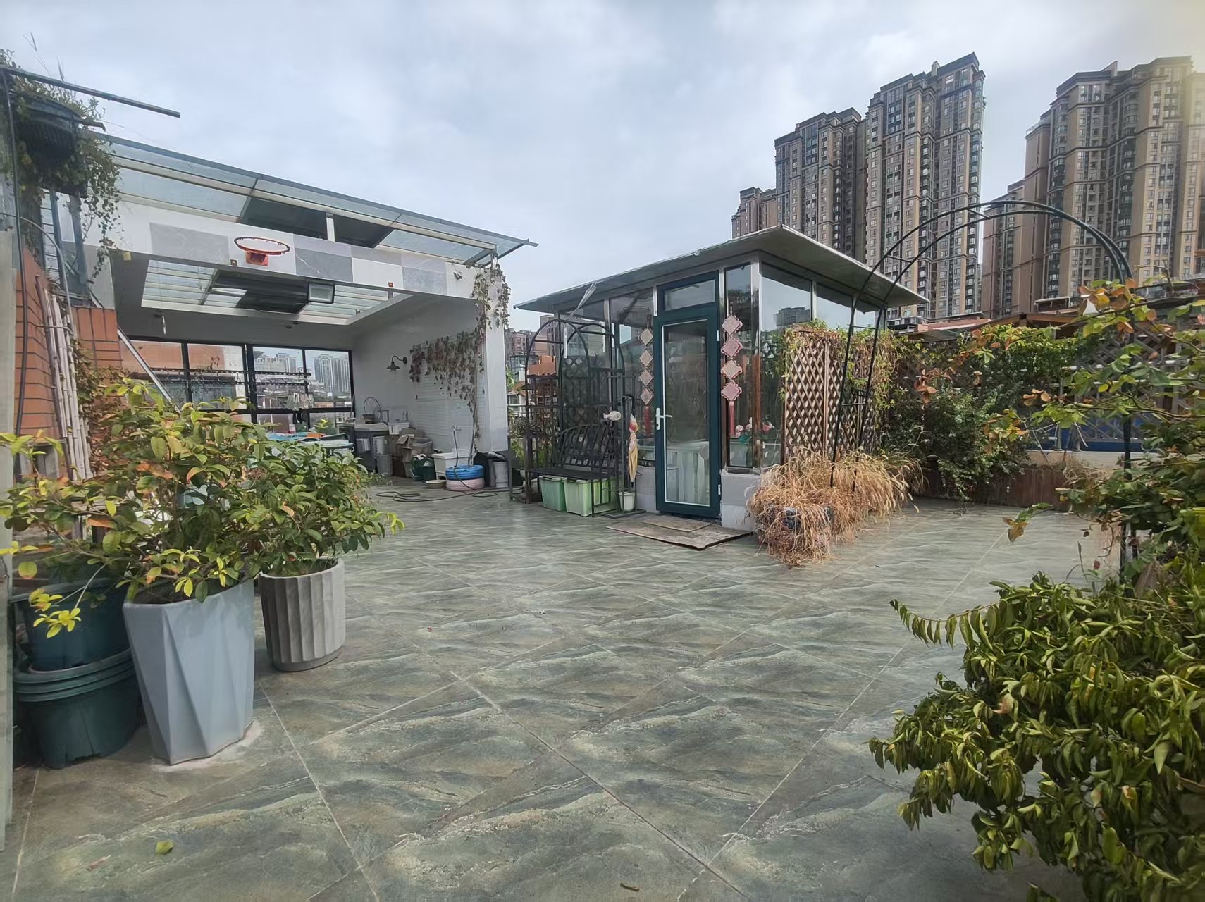绵阳辰兴天御.顶跃带花园 精装三连跃.直接入住 绵阳二手房