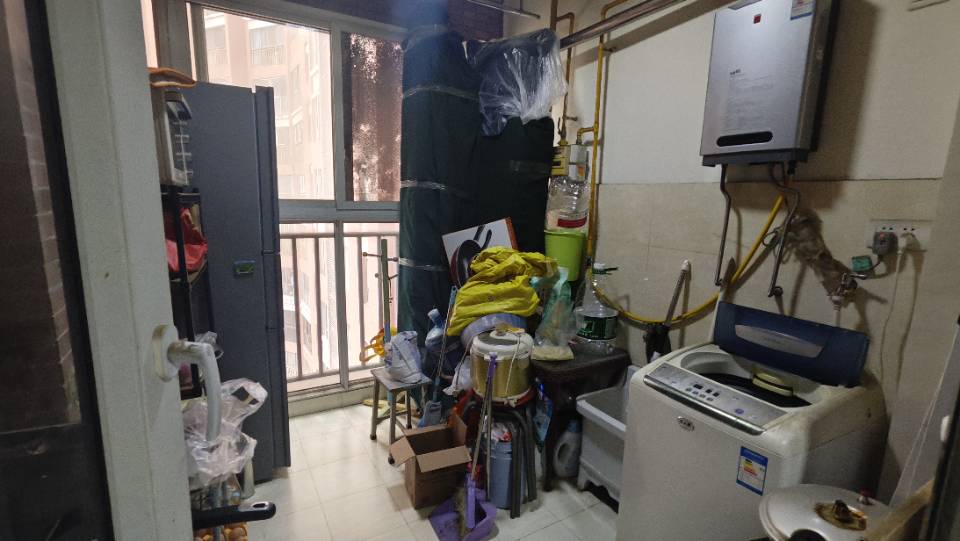 绵阳华润中央公园，2室2厅1卫，76㎡，简装，售价81万 绵阳二手房