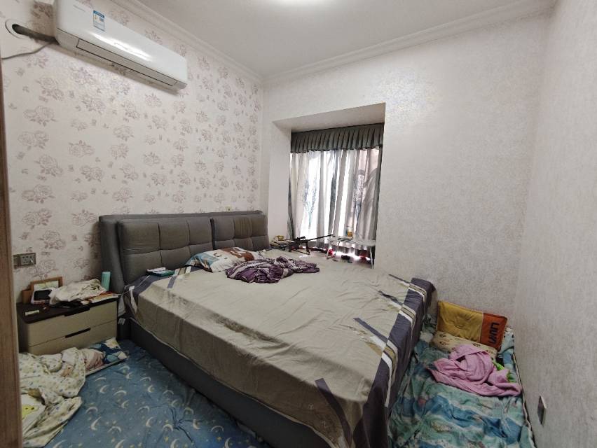 绵阳海赋二期住家精装修关门卖证件满两年价格可以谈 绵阳二手房
