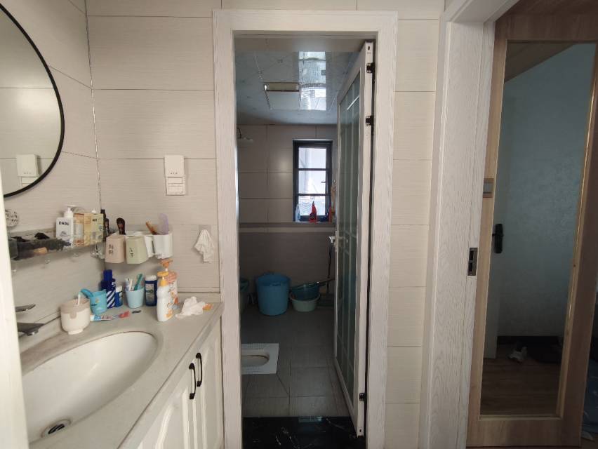 绵阳海赋二期住家精装修关门卖证件满两年价格可以谈 绵阳二手房