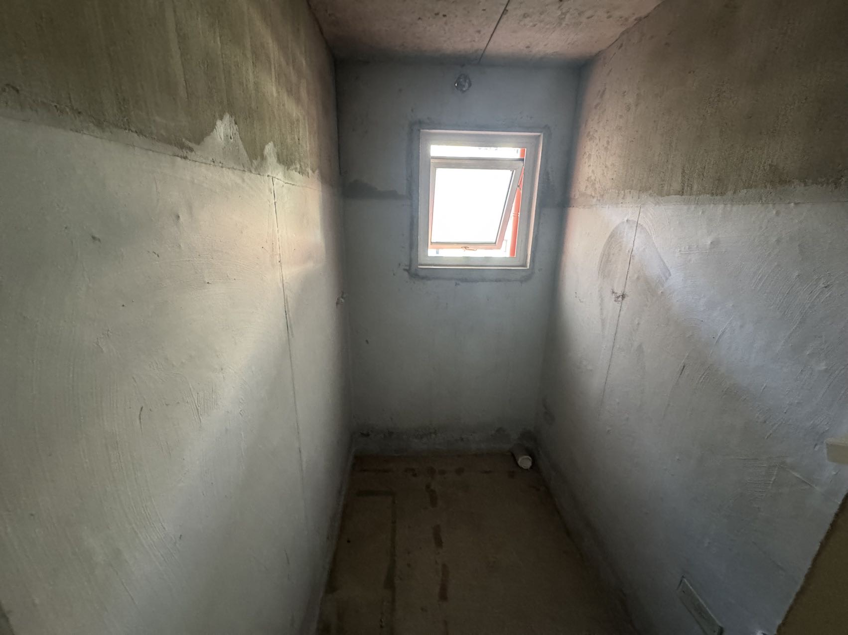 绵阳三汇英郡，3室2厅2卫，122㎡，毛坯，售价138万 绵阳二手房