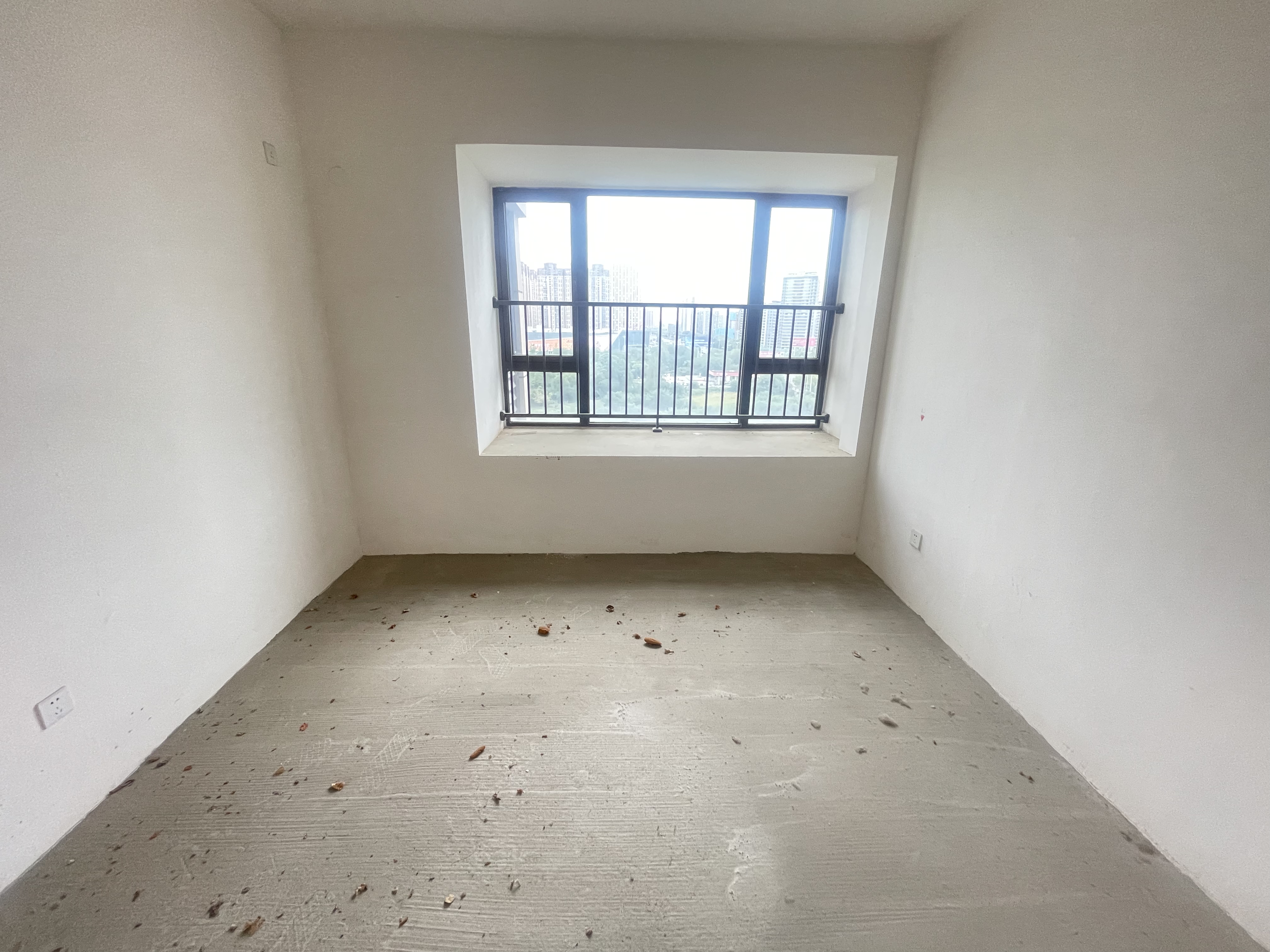 绵阳中梁壹号院（住），4室2厅2卫，117㎡，售价95万 绵阳二手房