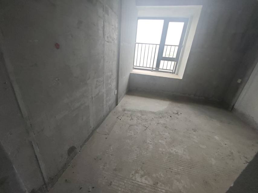 绵阳世茂云锦一期，3室2厅1卫，88.00㎡，毛坯，售价66万 绵阳二手房