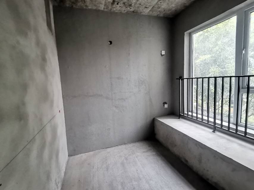 绵阳安州区 东辰江畔悦府 洋房三室 看房方便 价格可谈 绵阳二手房