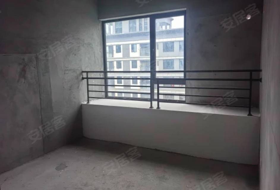 绵阳安州区 树高菲丽花园城 清水大三室 价格可谈 绵阳二手房
