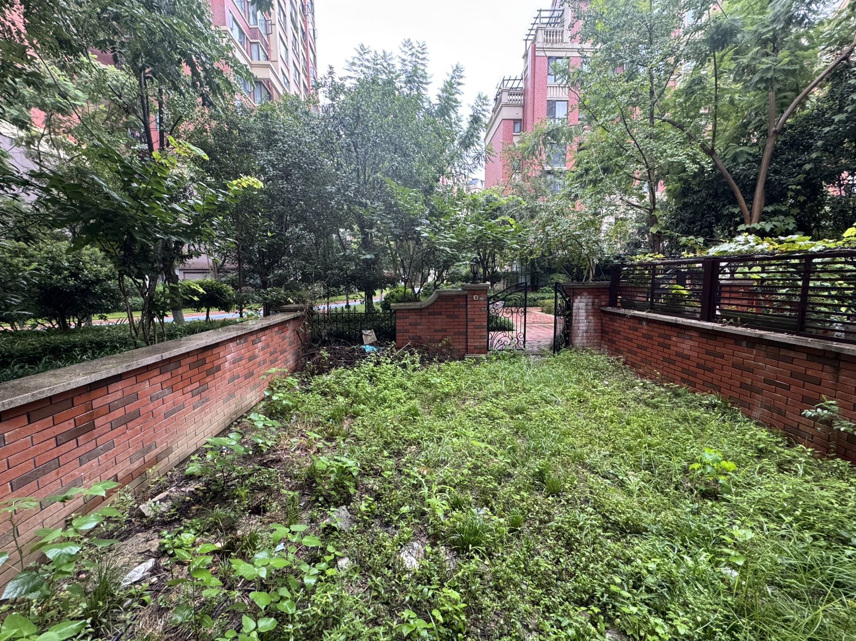 绵阳洋房跃两层+前后花园+花园入户+全落地窗 绵阳二手房
