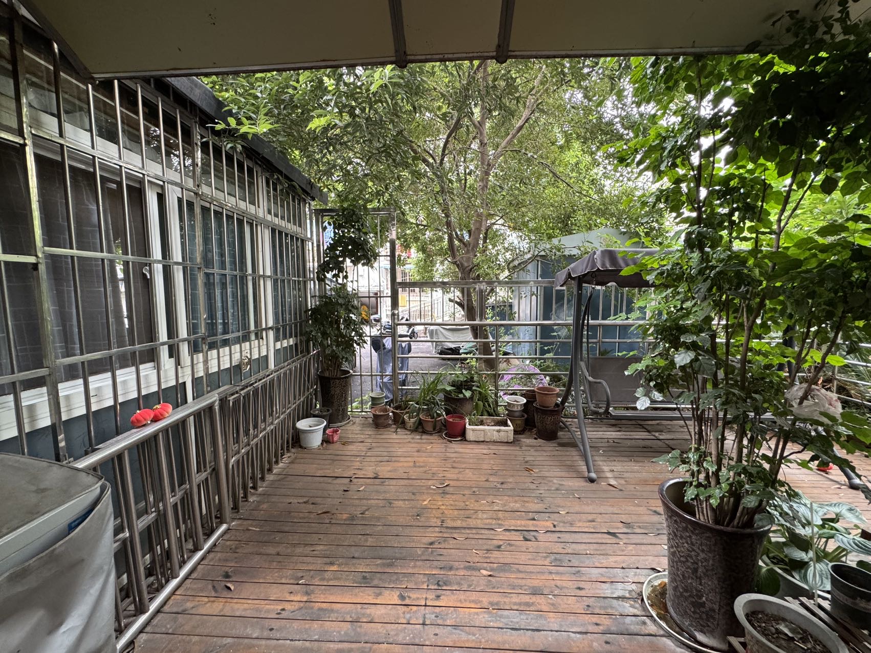 绵阳精装修两房带花园总价：4X.X万拎包入住看房方便 绵阳二手房