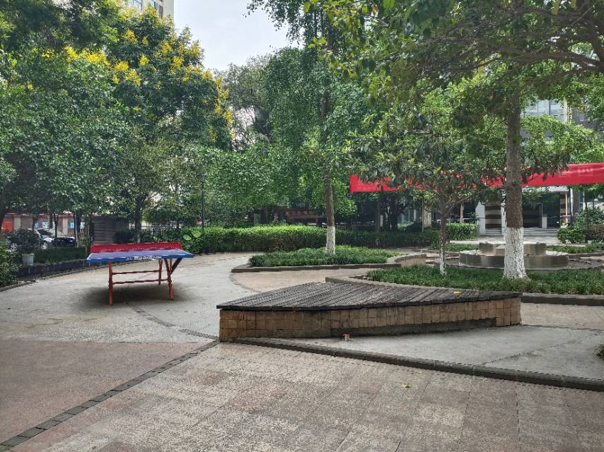 绵阳壹号大院，4室2厅2卫，147㎡，售价99万 绵阳二手房