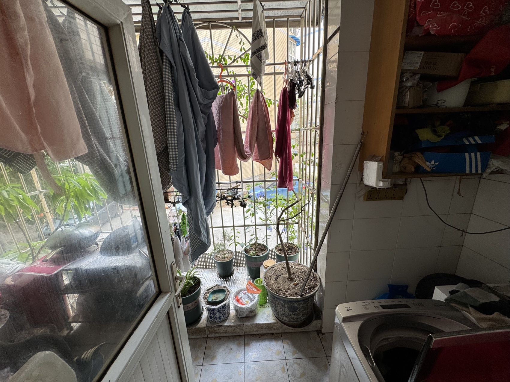 绵阳锦洲花园，4室2厅2卫，173㎡，简装，售价128万 绵阳二手房