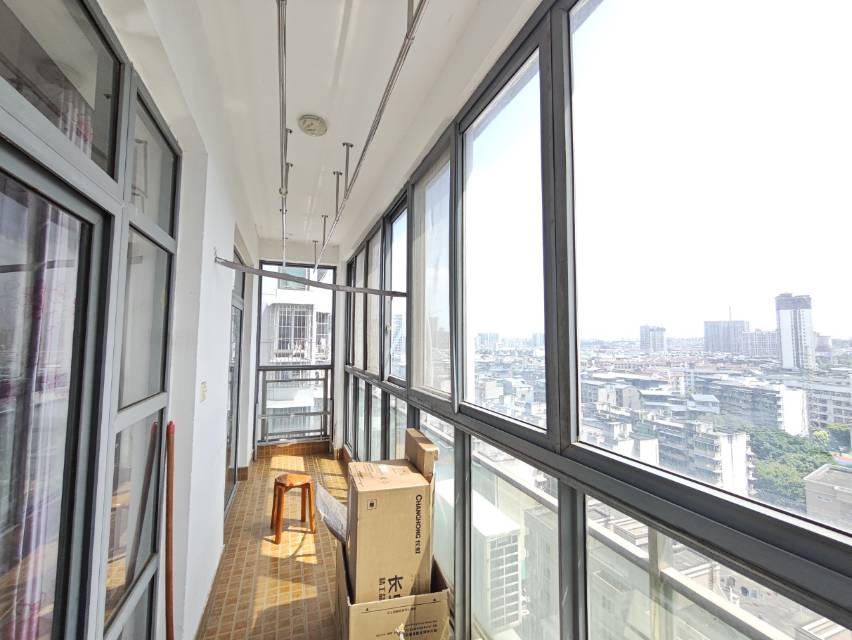 绵阳南岸丽景，3室2厅1卫，149㎡，精装，租金1750.00元/月 绵阳租房